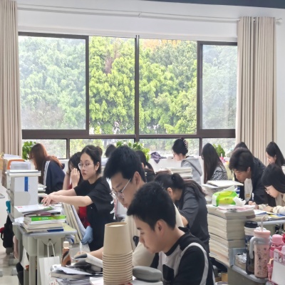 昂扬速才高考复读课程介绍