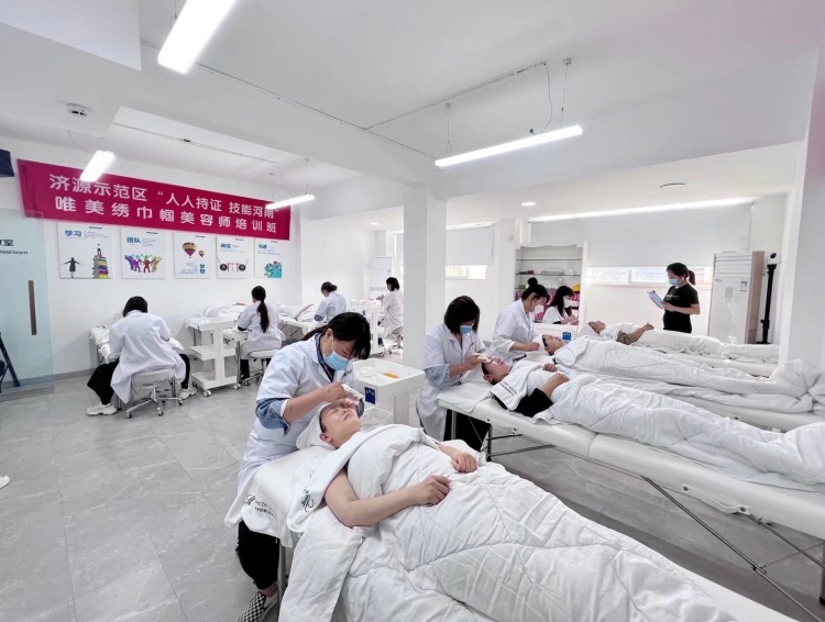 美睫定制速成班