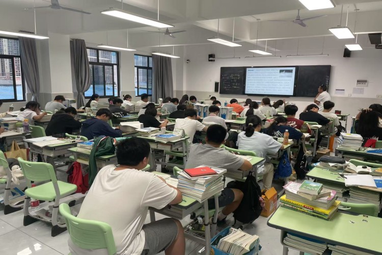 湖南鸿堃单招升学集训基地