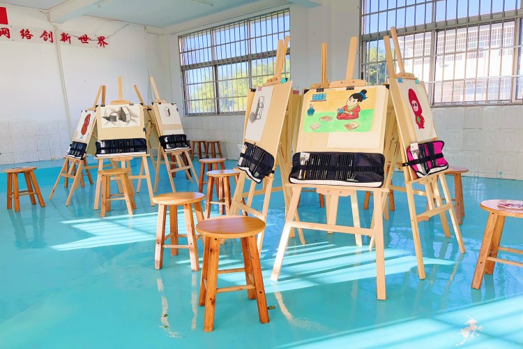 英德市博冠实验学校校区环境