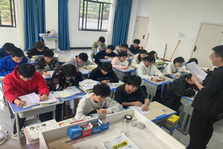 贵州地区口碑实力强的封闭式高考复读补习培训学校名单榜首一览