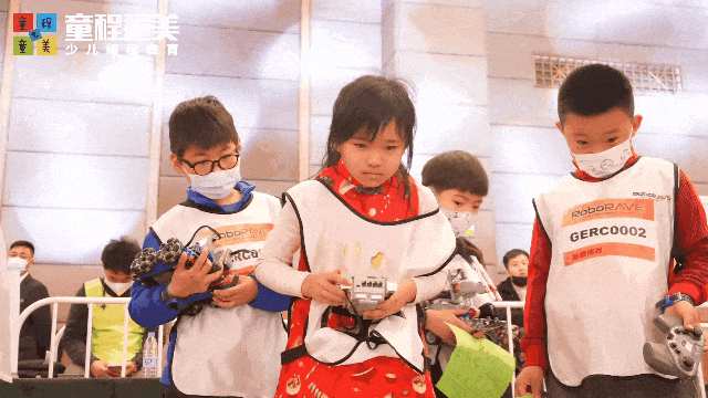 机器人赛道与编程赛道有什么区别？我们该怎么选？