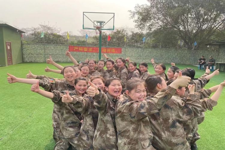 重庆盼恩青少年素质教育军事化训练
