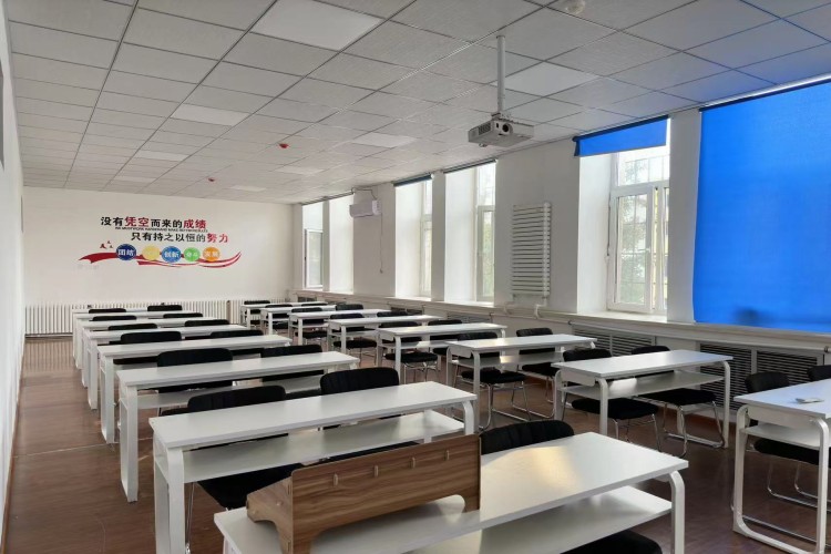 北京展鹏教育教室