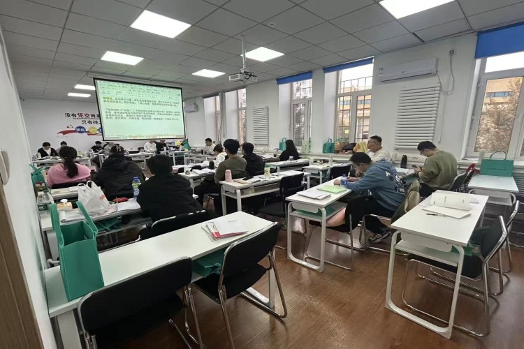 北京展鹏教育上课