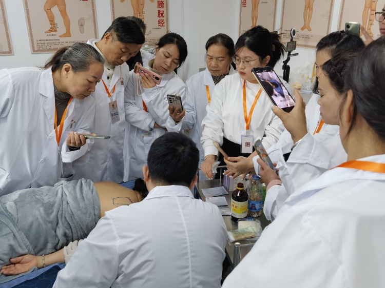 广西柳州弘中教育教学现场