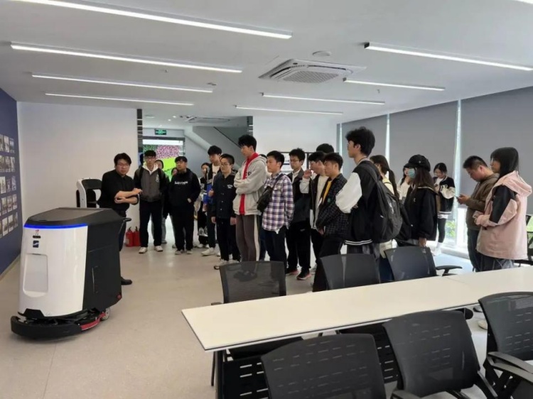 上海深兰科技教育教学