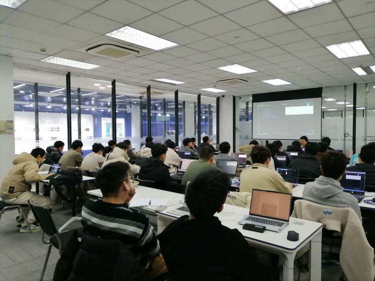 上海深兰科技教育教学