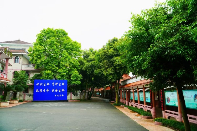 重庆环帝直利青少年素质教育校区环境