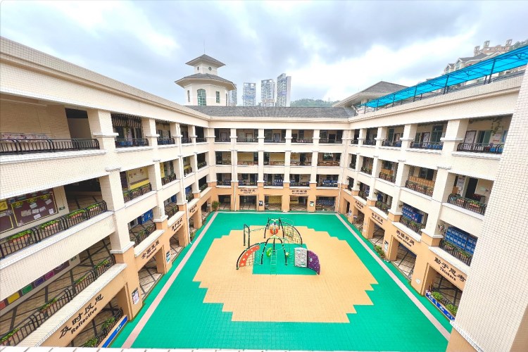 中黄外国语小学