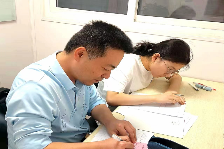 济南震华补习学校辅导