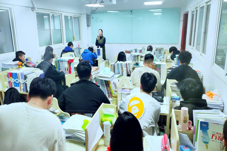 济南震华补习学校辅导