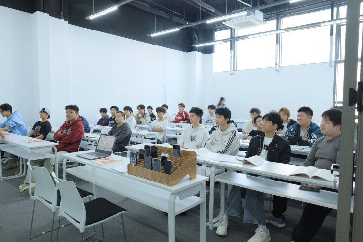 橙啦考研环境图