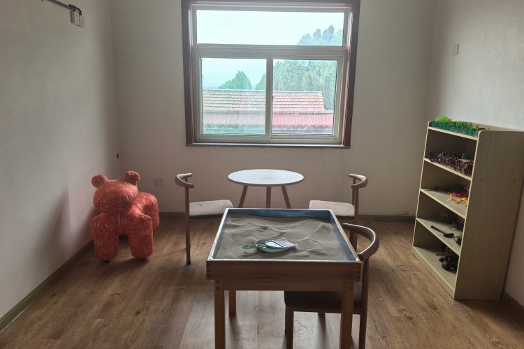 山东职业技工特教中心环境图