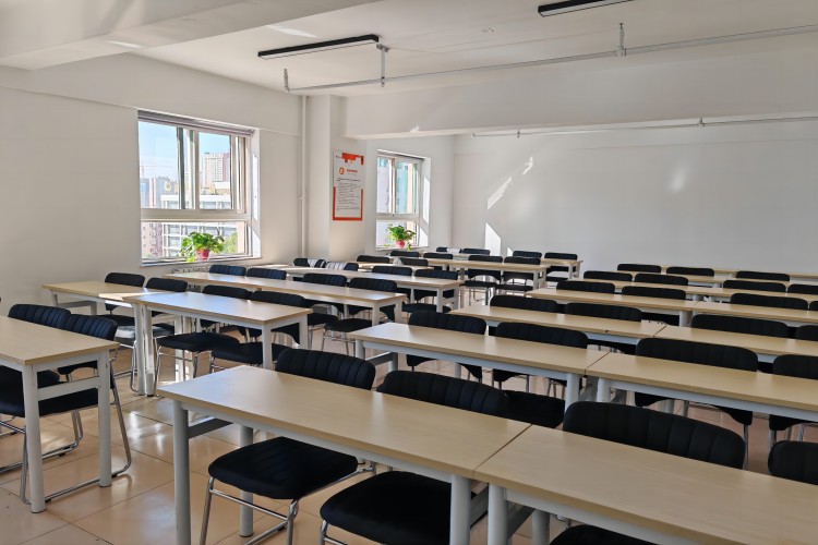 山西启公公考校区环境图