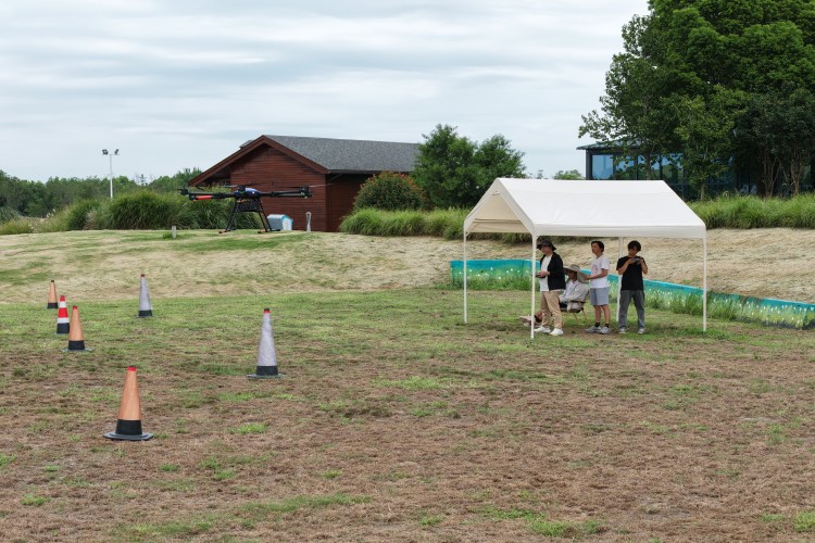 江苏向云端无人机教学环境