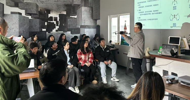 甘肃志航无人机学院