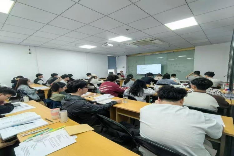 华师科教（深圳）校区环境