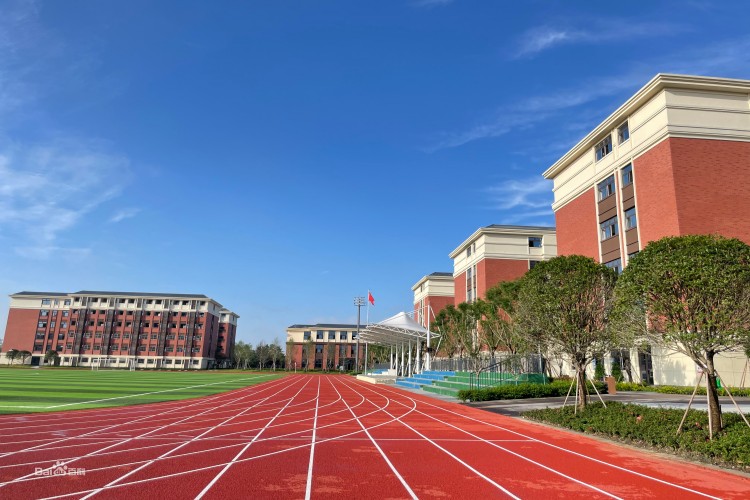 四川博雅明德高级中学校区环境