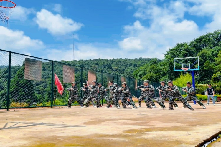 云南育新新启航素质教育