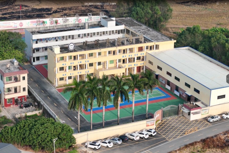 英德市博冠实验学校校区环境