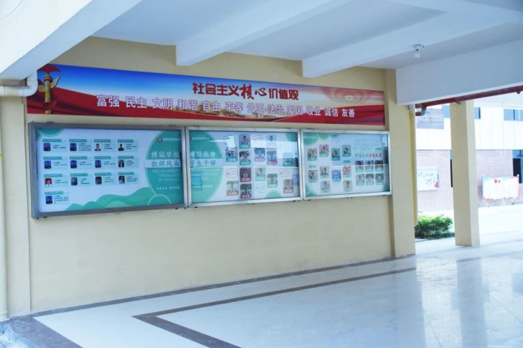 英德市博冠实验学校校区环境