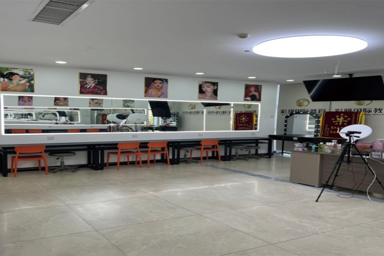 河北彩雅教育校区环境图