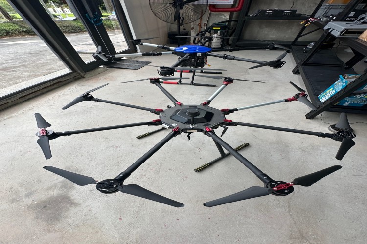 重庆揽月航空无人机