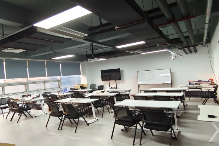 北京熠维无人机校区环境图