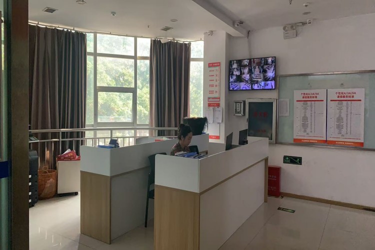 洛阳彩虹教育校区环境图