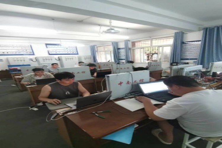 湖北中南高级职业技术学校