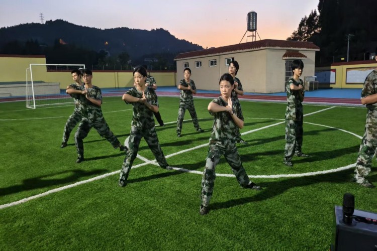 南充启迪教育行为素质拓展基地