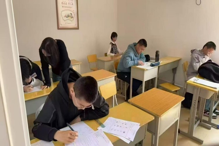 内蒙优等生教育