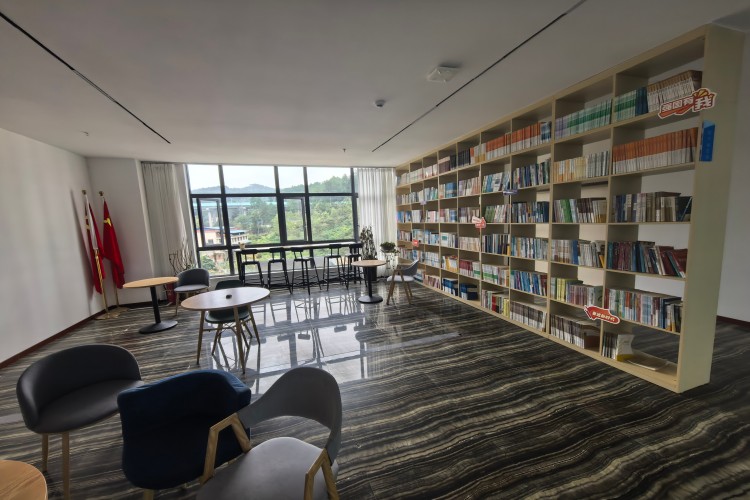 贵州腾力专升本环境图