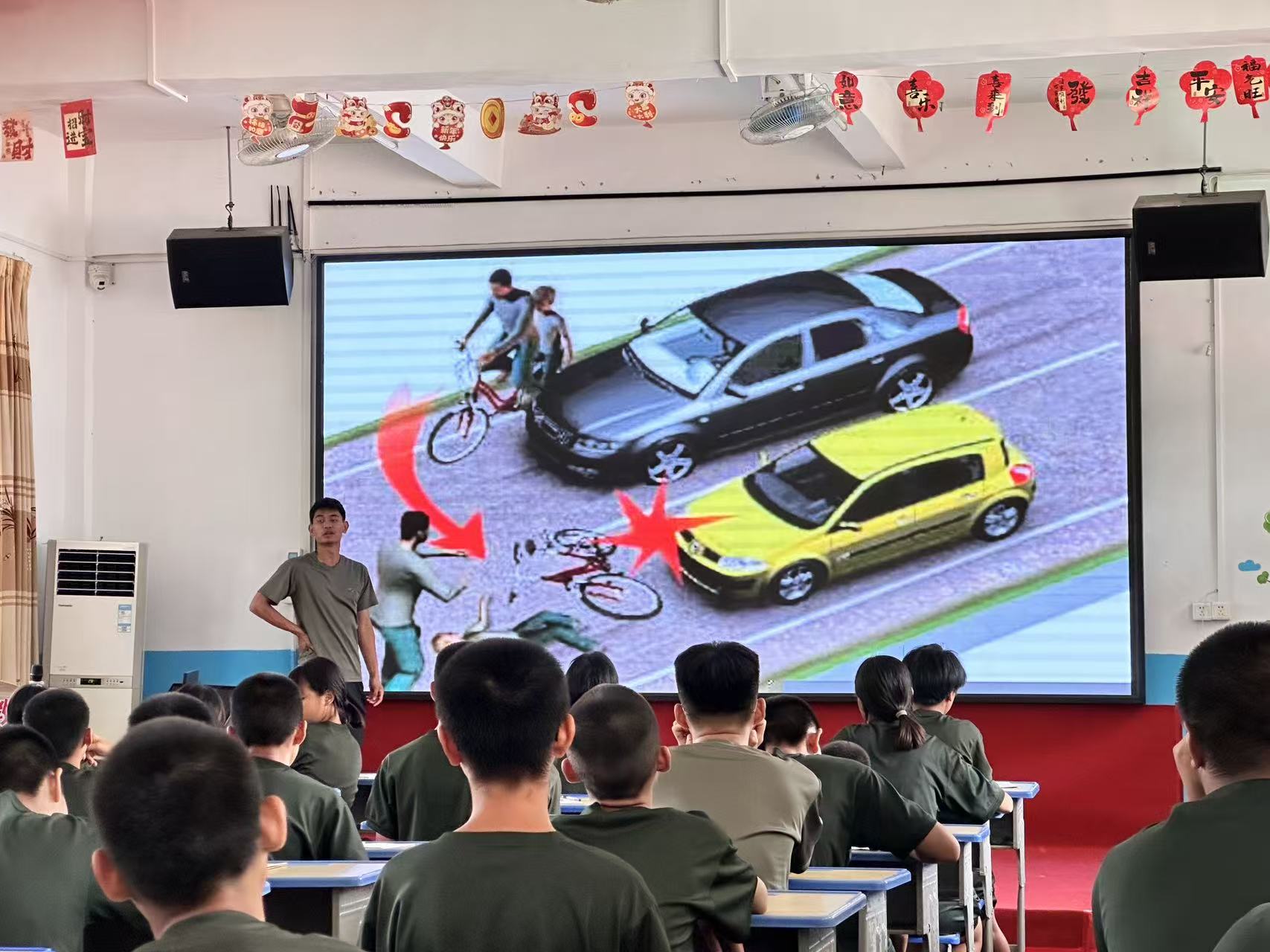 揭阳玉蓝教育基地校区环境图片