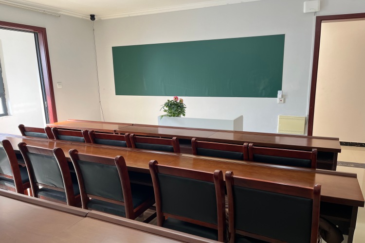 郑州东朗教育教室环境