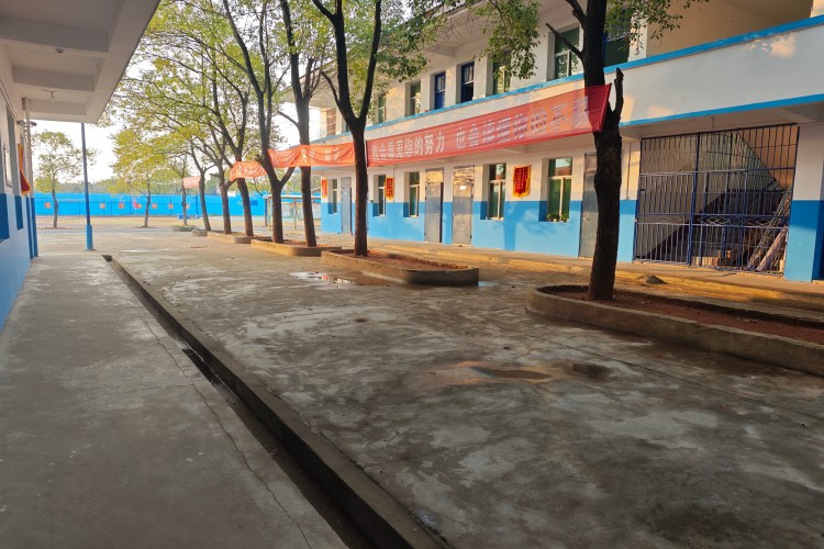 江西砺德特训学校校区环境图