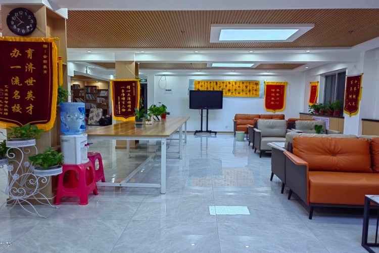 兰州会师学校环境图