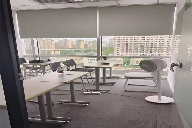 上海朗优教育环境图