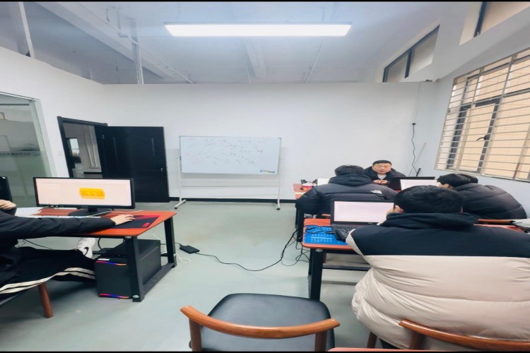 长沙雨程教育环境图