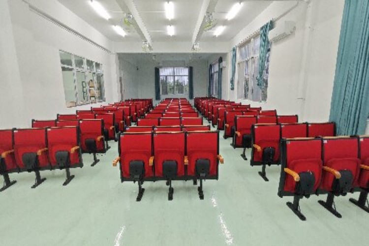 七彩凤凰·润泽青少年特训学校学校环境图