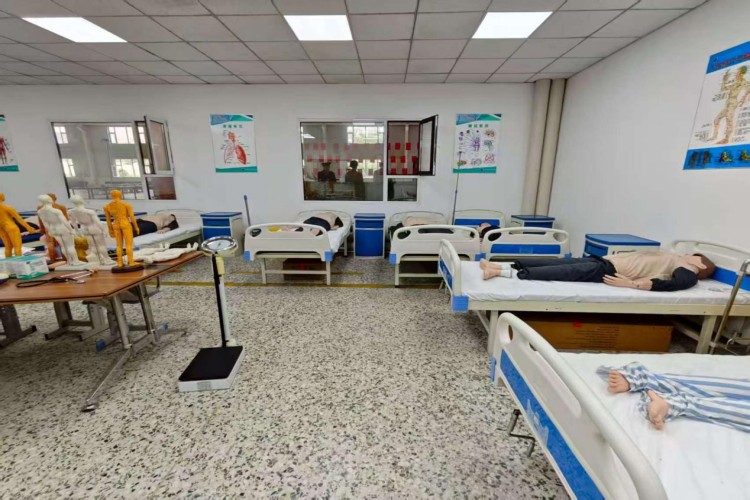 长春博仁中等职业学校校区环境图