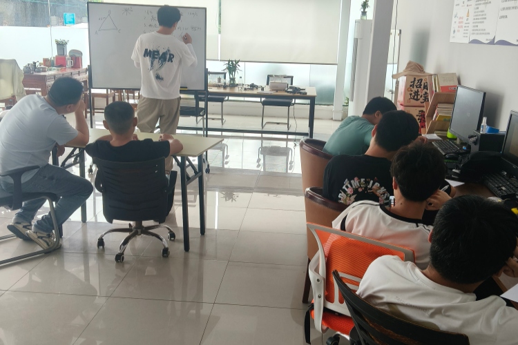 上海酷飞鲨无人机校区环境图片