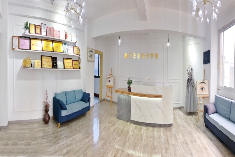 四川湘子形象设计学校环境图