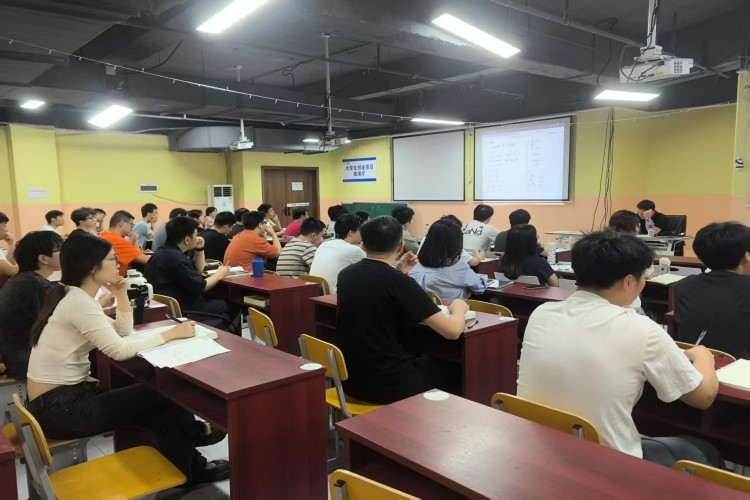 启航专升本校区环境图