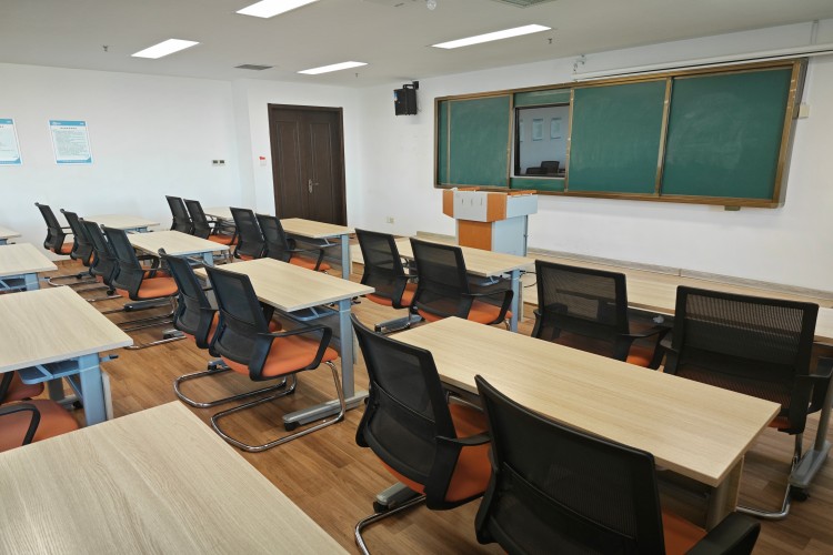 启航专升本校区环境图