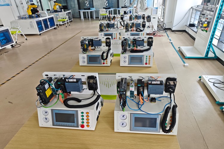 合肥亿创职业技能培训学校实训教室