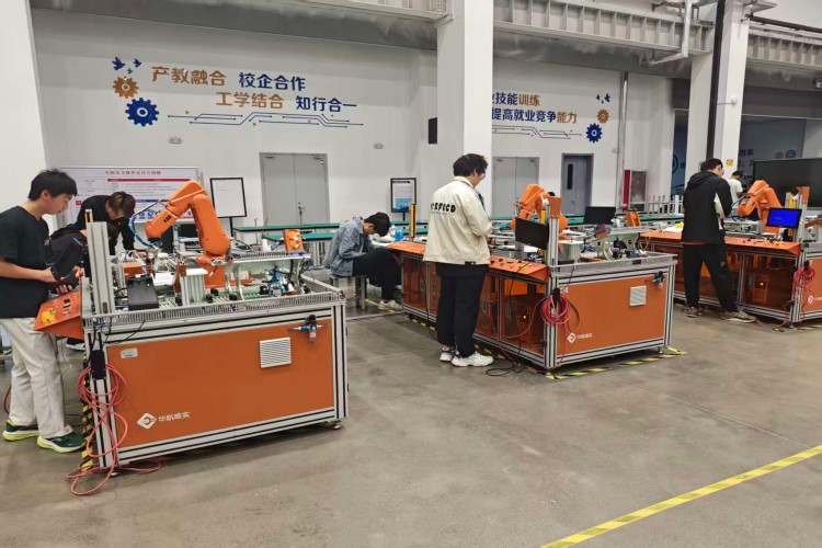 焜曦教育淄博校区