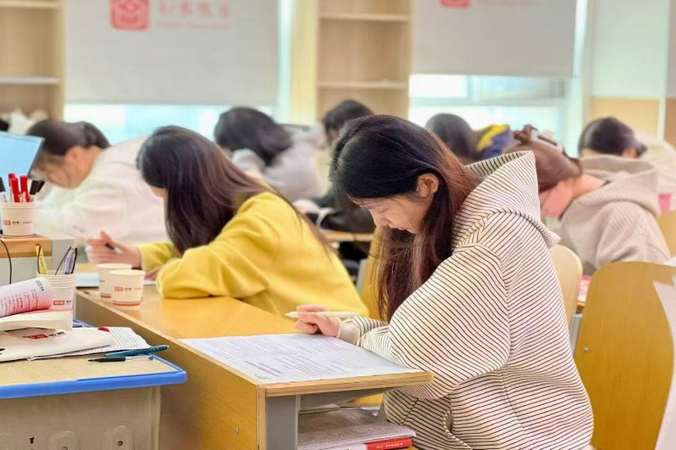 新疆思跃桥教育