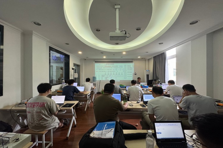 无锡锐志智能职业培训学校